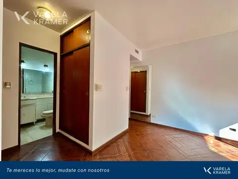 Depto Tipo Casa 5 ambientes con 4 baños
