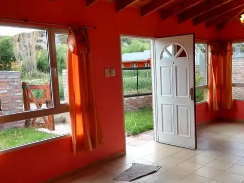 Los Álamos e/ Las Lengas y San Martin