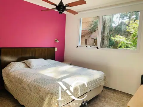 Casa 6 ambientes con 2 baños