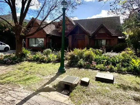 Avenida Patricias Argentinas 100