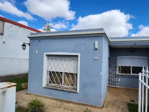 CASA 3 AMB CON PATIO WILLIAM MORRIS