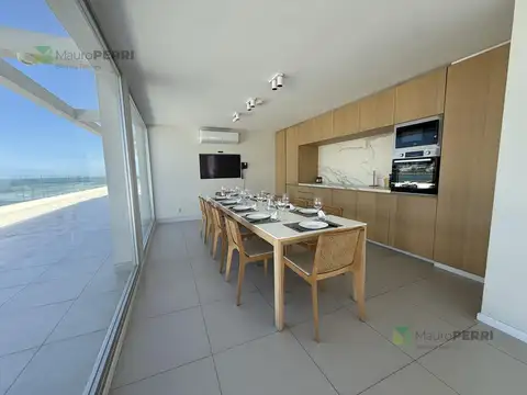 Departamento en Venta en Playa Mansa, USD 259.000