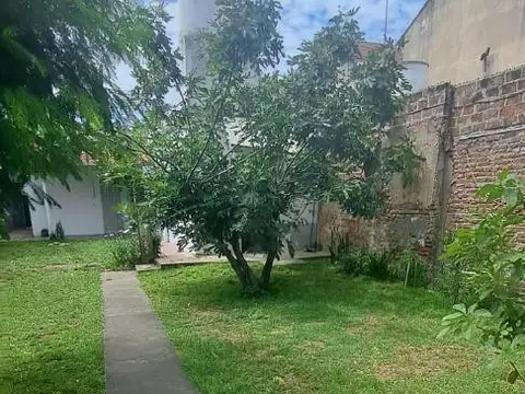 Depto Tipo Casa en Venta con 1 cocheras