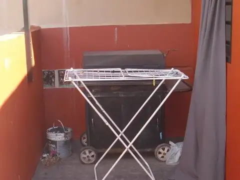 JOSÉ ARTIGAS 500, Piso 1