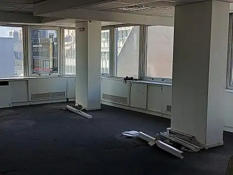 Oficina en Alquiler 50 años
