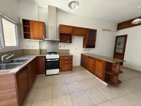 Depto Tipo Casa en Venta al Este