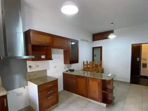 Depto Tipo Casa 3 ambientes con 2 baños