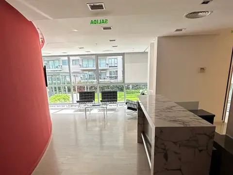 Oficina en Venta con 2 cocheras