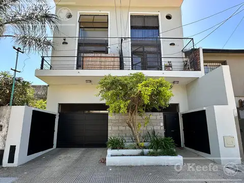 Departamento en venta 3 Ambientes Bernal con cochera