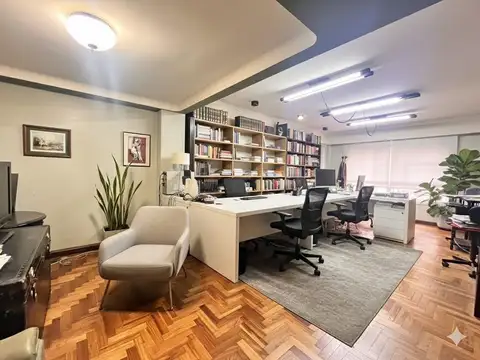 VENTA: oficina, piso exclusivo, en excelente estado.