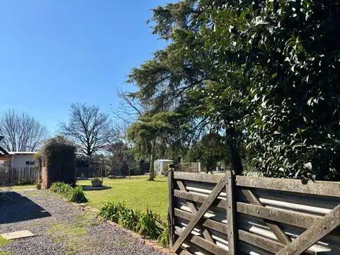 Salta y San Martin , Villa Lia, San Antonio de Areco