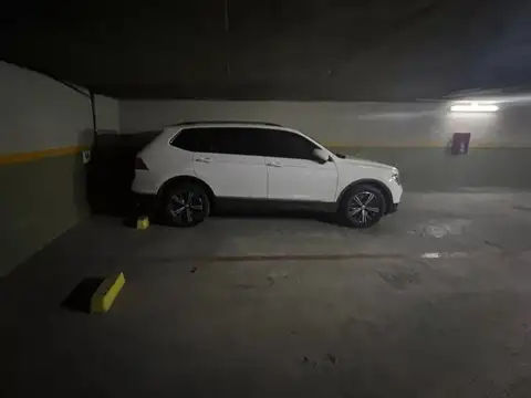 Av Avellaneda 300, Piso 1SS