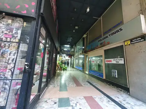 Esmeralda 500  - Local en galeria.-