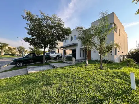 Casa en  Puertos del Lago, Escobar