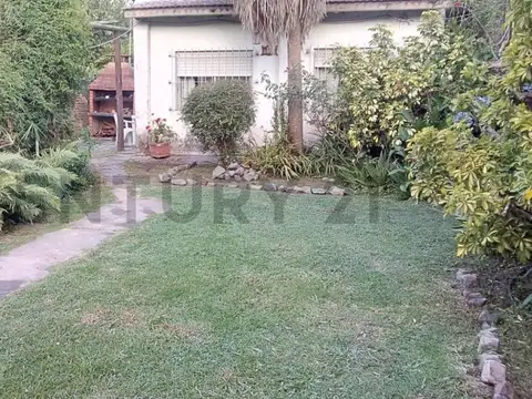 CASA DE 3 AMBIENTES EN INGENIERO ALLAN, FLORENCIO VARELA, TERRENO DE 300 MTS2