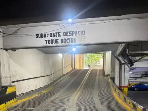 AV LAS HERAS 2130
