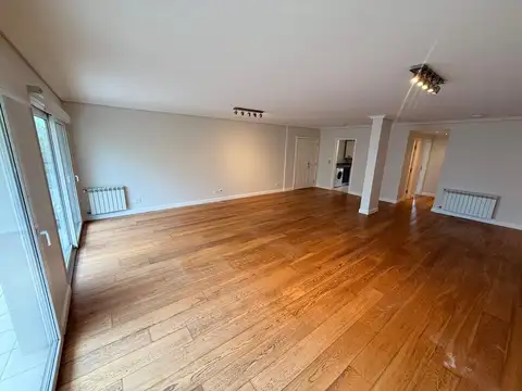 Departamento en Alquiler de 3 dormitorios