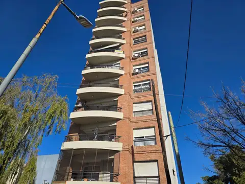 Cesar H. Malnatti 1500, Piso 6