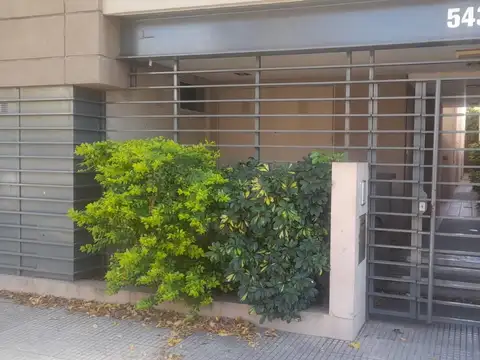 PH | 2 AMB | ALQUILER EN URQUIZA | CON PATIO