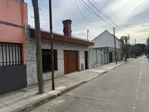 MATADEROS,CASA CON ,LOTE PROPIO,4AMB,COCHERA,OPORTUNIDAD