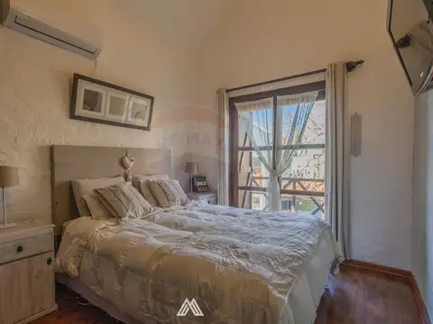 VENTA CASA LAGOMAR DOS DORMITORIOS 2 BAÑOS COCHERA