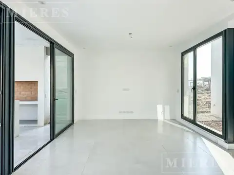 Casa en Alquiler 1 año