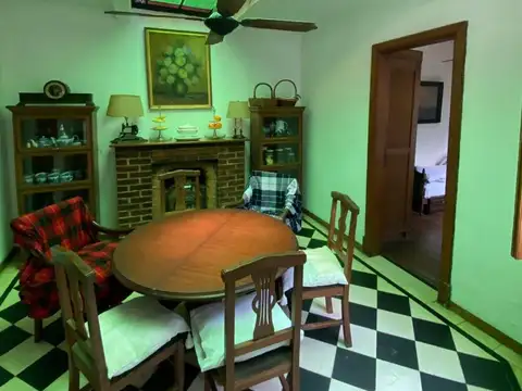 Casa 3 ambientes con 2 baños