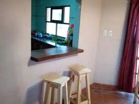 Casa 4 ambientes con 1 baño