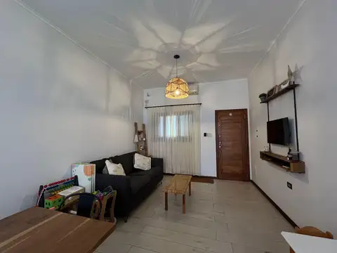 VENTA CASA DOS DORMITORIOS GUADALUPE  REMODELADA