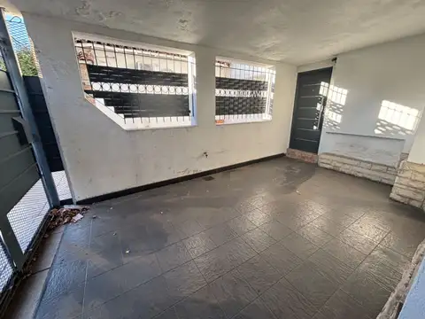 VENTA CASA 4 AMBIENTES VILLA SARMIENTO COCHERA