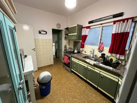 Departamento 4 ambientes con 2 baños