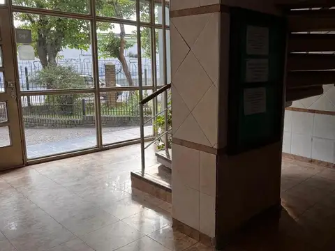 VENTA DEPARTAMENTO 4 AMB-COCHERA- BANFIELD OESTE