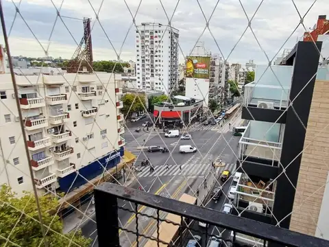 Av. Juan B Justo 4000