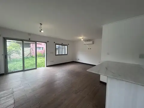 CASA TIPO DÚPLEX EN ALQUILER EN GONNET