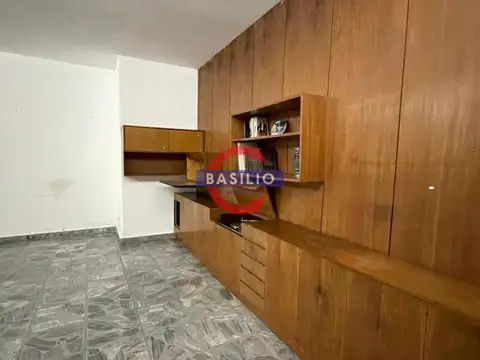 Pres. Hipólito Yrigoyen al 3600
