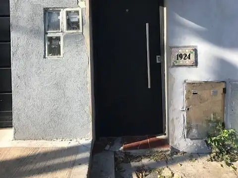 Ricardo Gutierrez 1900, Piso PB