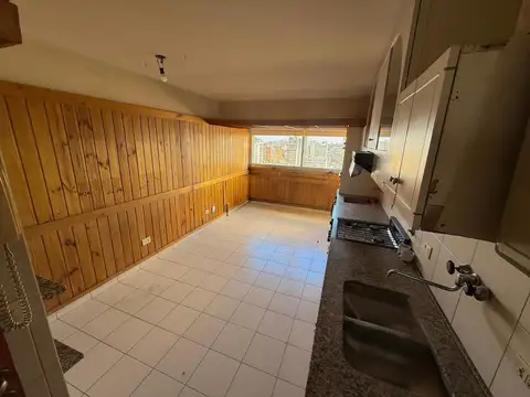 Departamento 5 ambientes con 1 baño