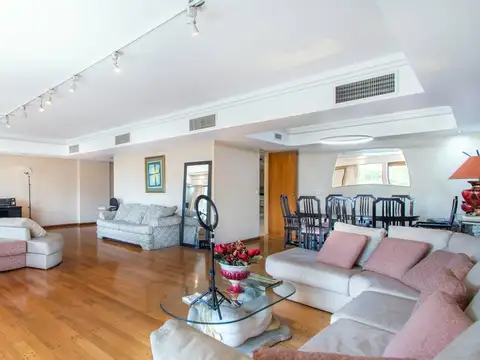 Departamento en Venta de 4 dormitorios