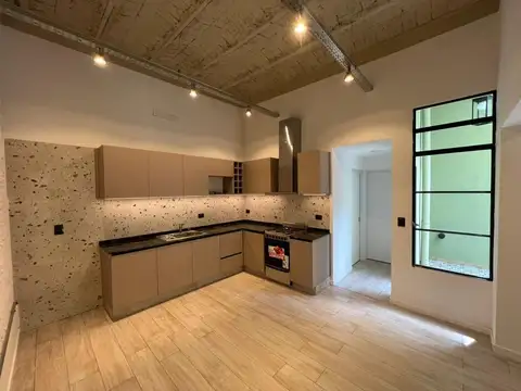 Depto Tipo Casa en Venta en Abasto, USD 185.000