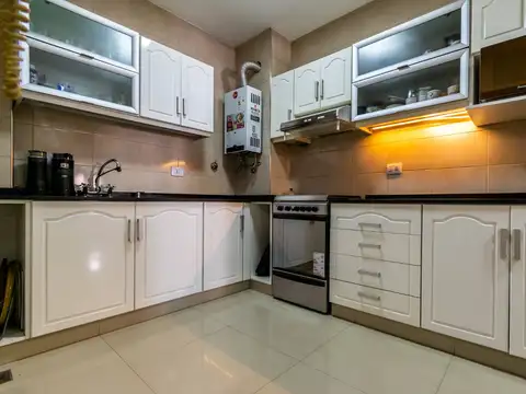 Departamento 4 ambientes con 3 baños