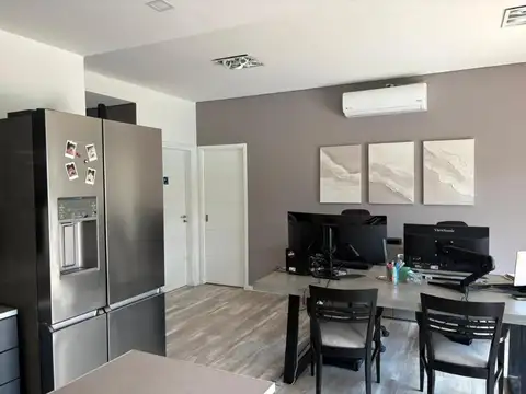 Casa en Alquiler Temporal con 2 cocheras