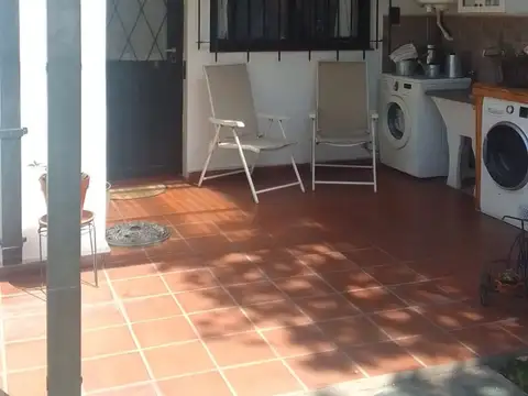 CASA EN VENTA 4 AMBIENTES MORENO APTO CRÉDITO