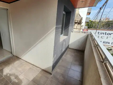 Departamento muy luminoso en alquiler en General Paz