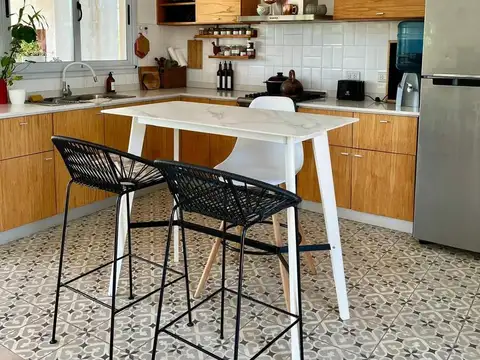Casa 4 ambientes con 1 baño