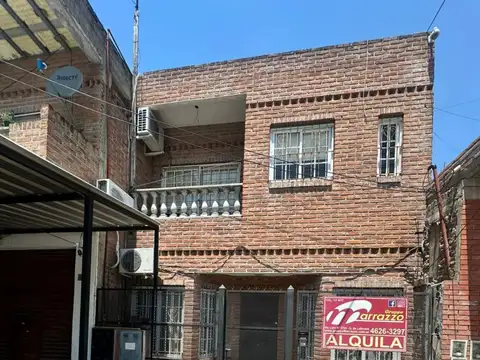 Casa - Alquiler - Argentina, La Matanza - VALENTIN GOMEZ 2936