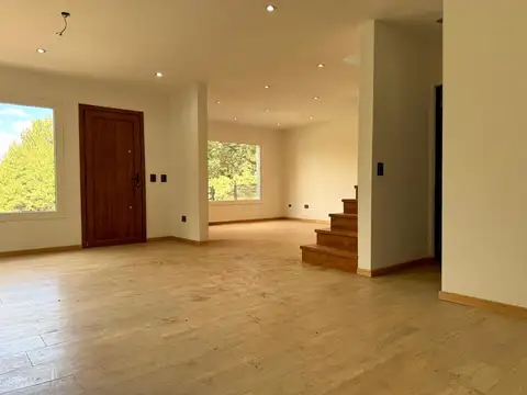 Paseo de los sauces 100