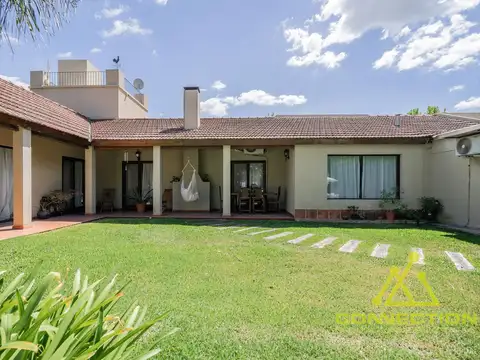 Casa en Venta con 1 cochera