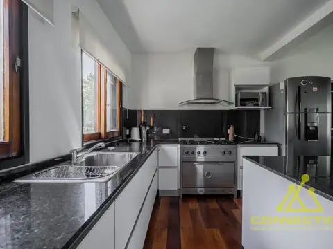 Venta. Casa en Haras Del Sol Pilar. 4 dormitorios Pileta climatizada Estilo y Naturaleza