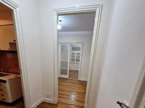 Oficina 3 ambientes con 2 baños