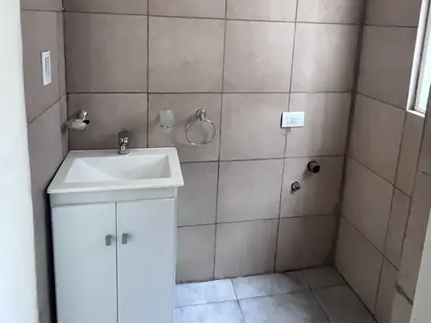 VENTA CASA GODOY CRUZ, 2 HABITACIONES MAS TERRENO